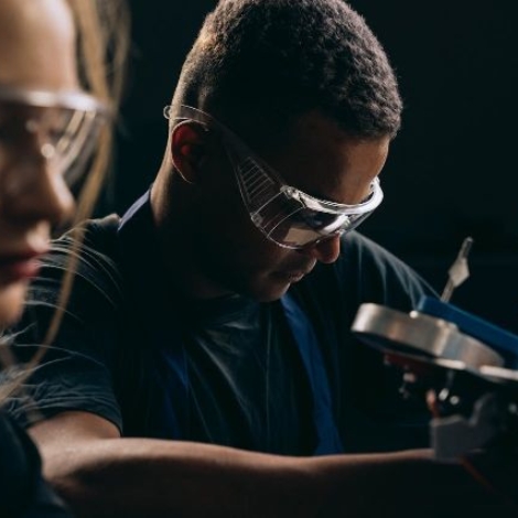 pexels-mikhail-nilov-9242837-fotor-20240401134447 (1)-fotor-20240505174739