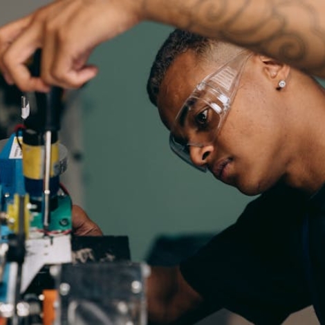 pexels-mikhail-nilov-9242839